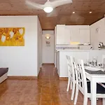 Apartamento En Complejo De Zonas Ajardinadas-C11