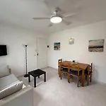 Apto En Planta Baja Con Piscina Posta De Sol