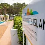 Apartamentos Island