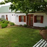 Uniondale Manor Guesthouse