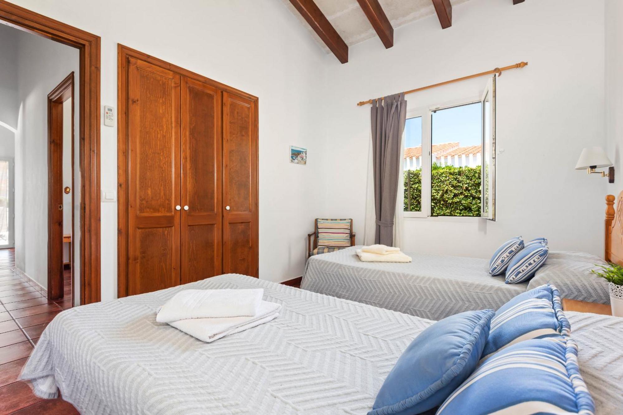 Villa Adrian, 3 Bedroom Villa, Calan Bosch *
