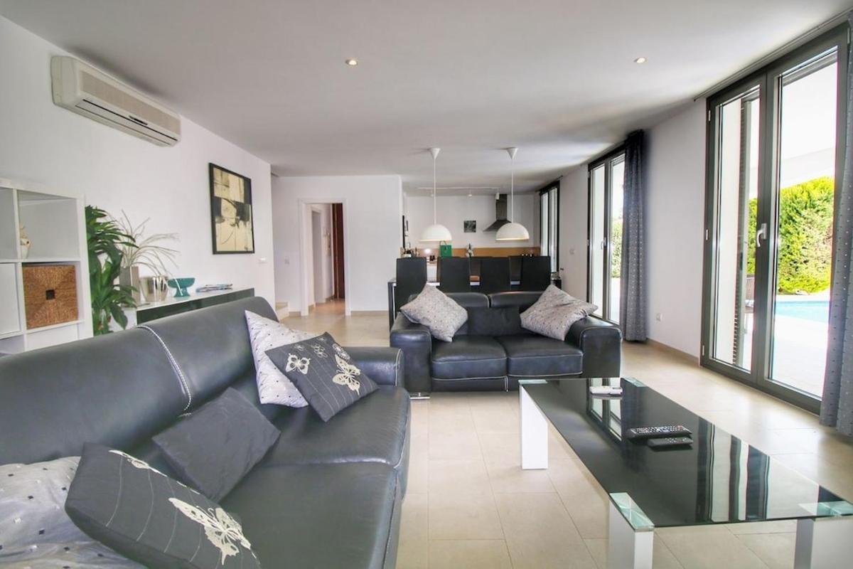 Villa Marluki, 4 Bedrooms, Pool And Terraces *