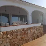 Villa En Primera Linea De Mar Cerca De Binibeca