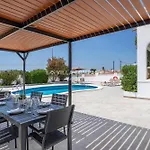 Villa Aranya