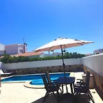 Chalet Junto Al Mar Con Piscina Privada
